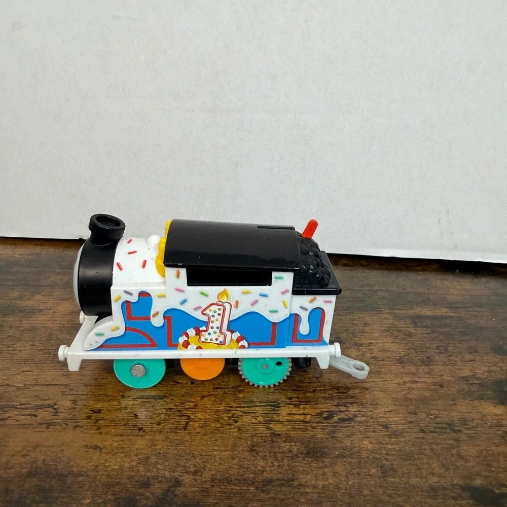 Thomas Friends Motorized Train Engine White Birthday Cake Number 1
